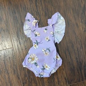 Baileys Blossoms Romper NWOT